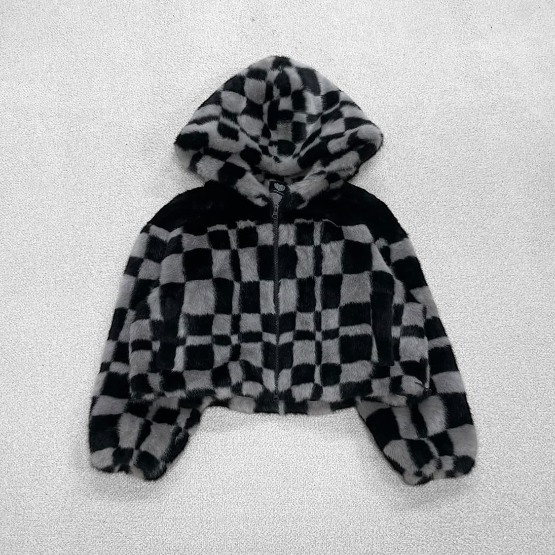 러브이즈트루 VL 체커보드 퍼 후드 자켓 상품이미지1
