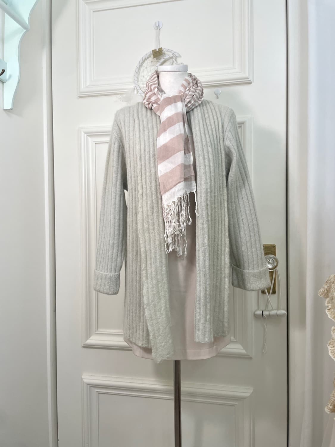 beige ivory stripe spring scarf 상품이미지2