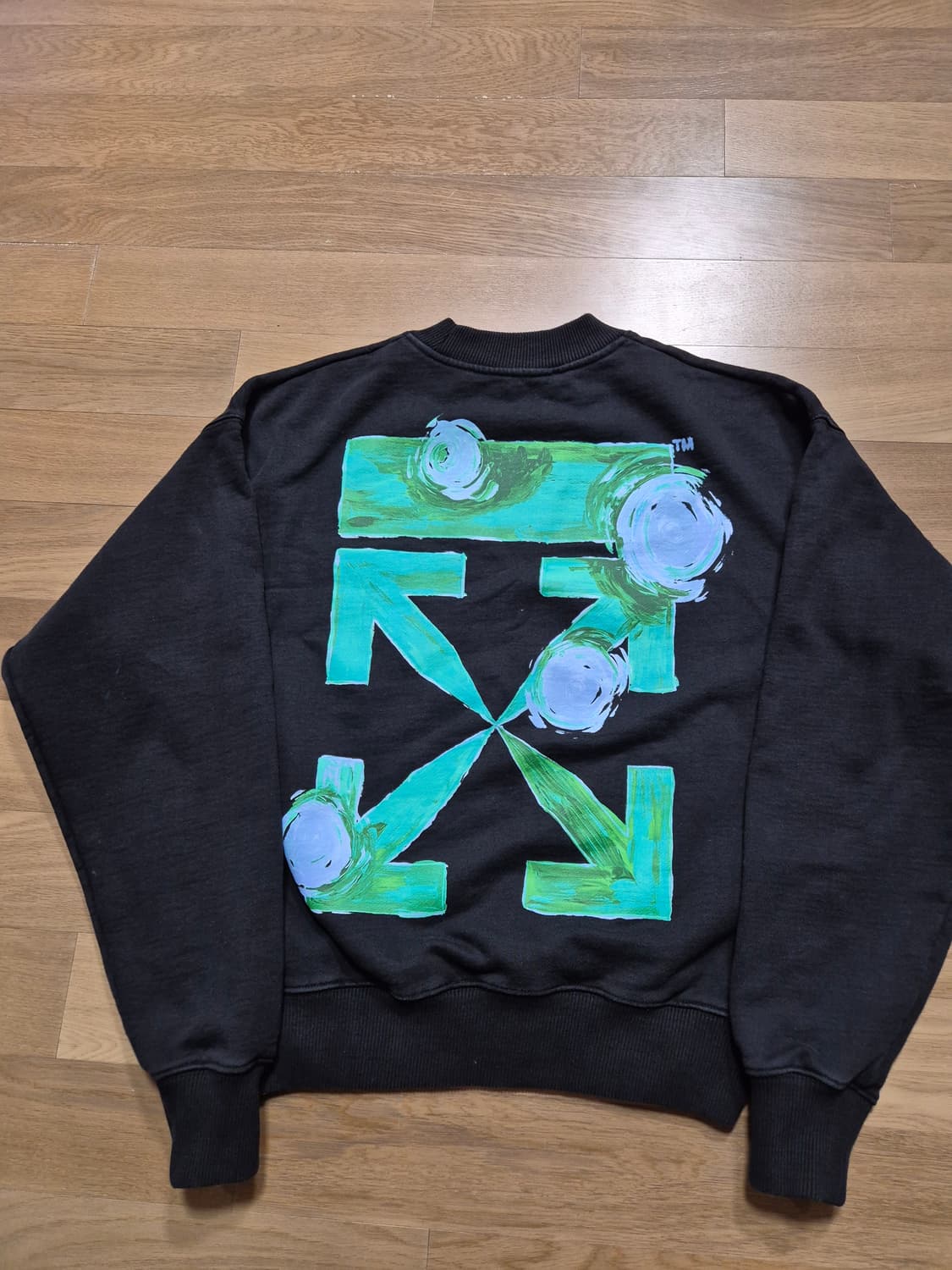 오프화이트 토네이도 맨투맨 상품이미지1