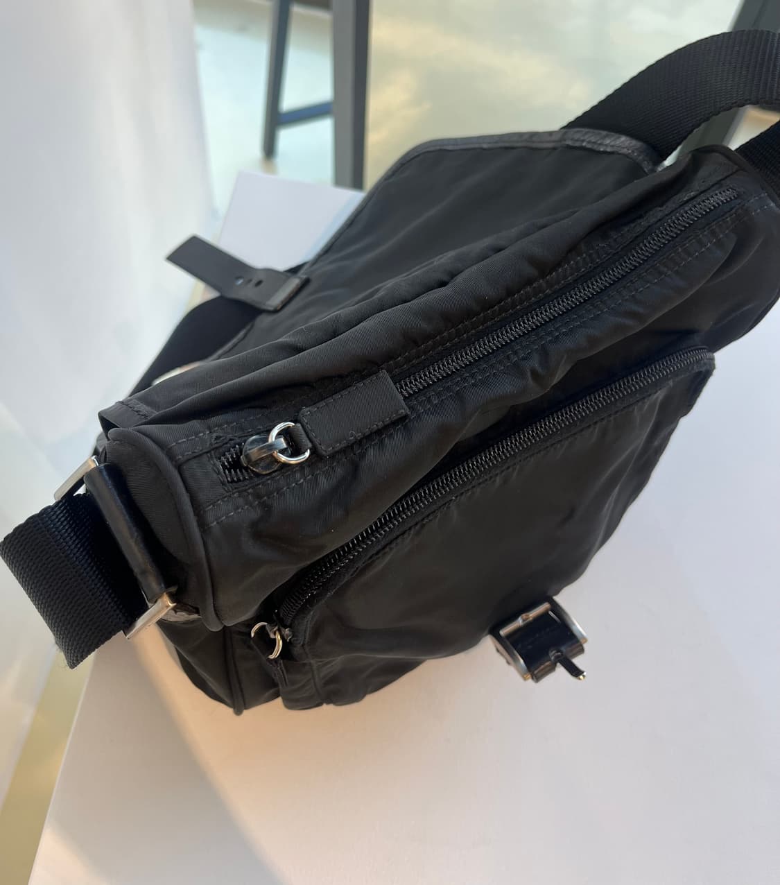 프라다 미니 메신저백 크로스백 주우재백 상품이미지8