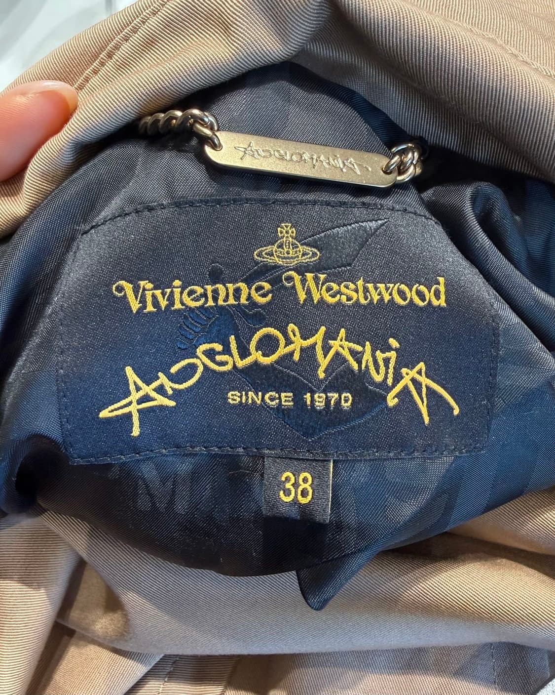 비비안 웨스트우드 브라운 벨티드 트렌치 코트  상품이미지8