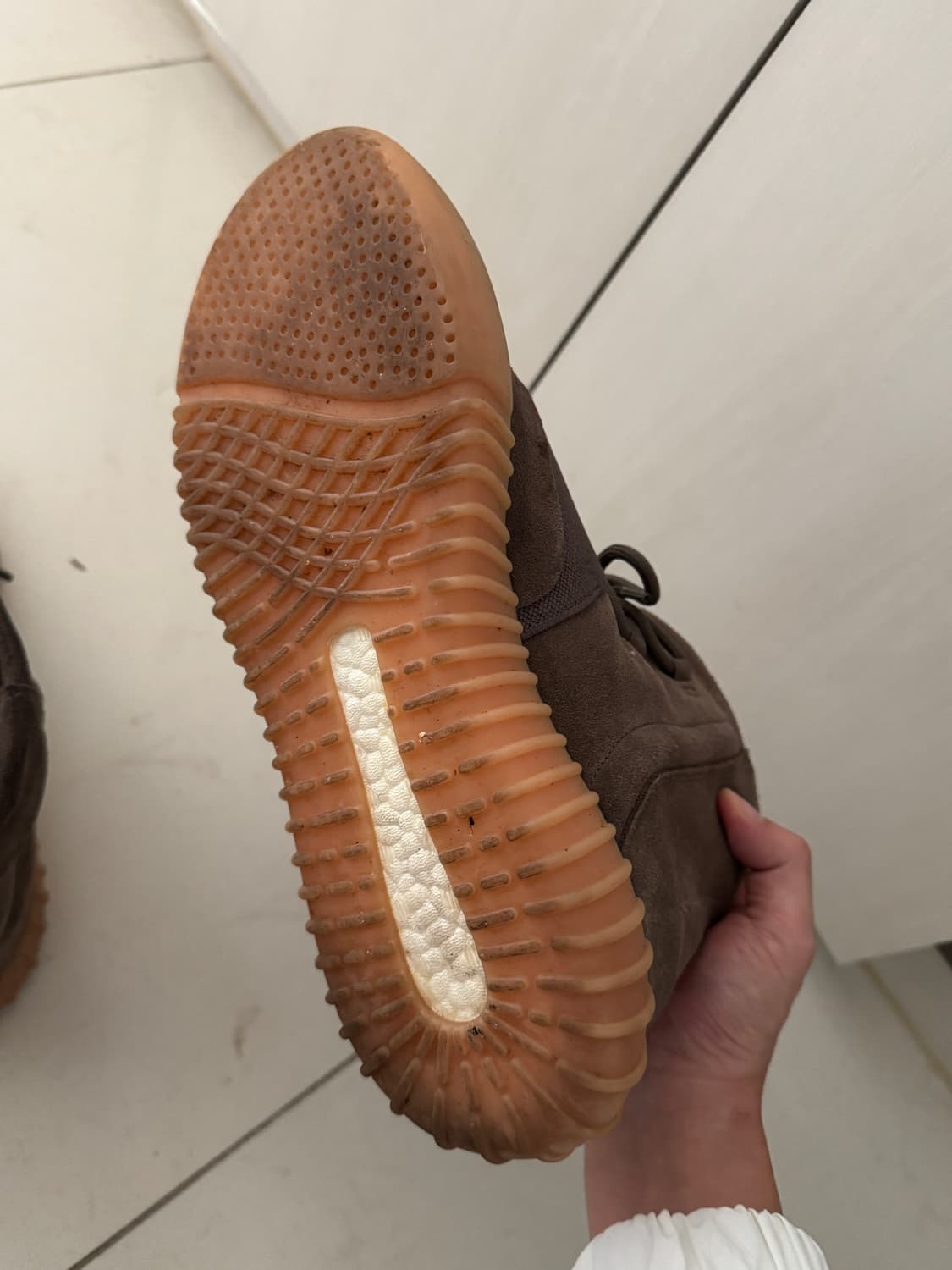 아디다스 이지부스트 750  라이트브라운 265 초코 팝니다 상품이미지3