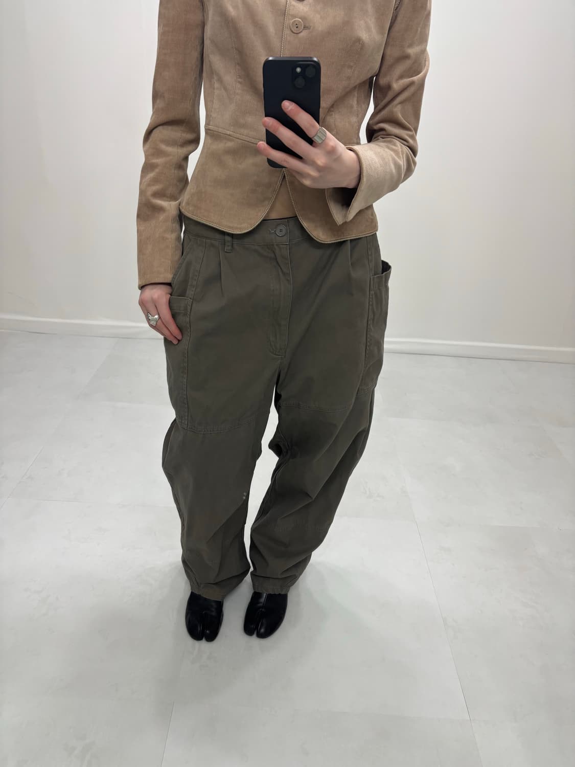 KHAKI BALLON CURVED PANTS 상품이미지2