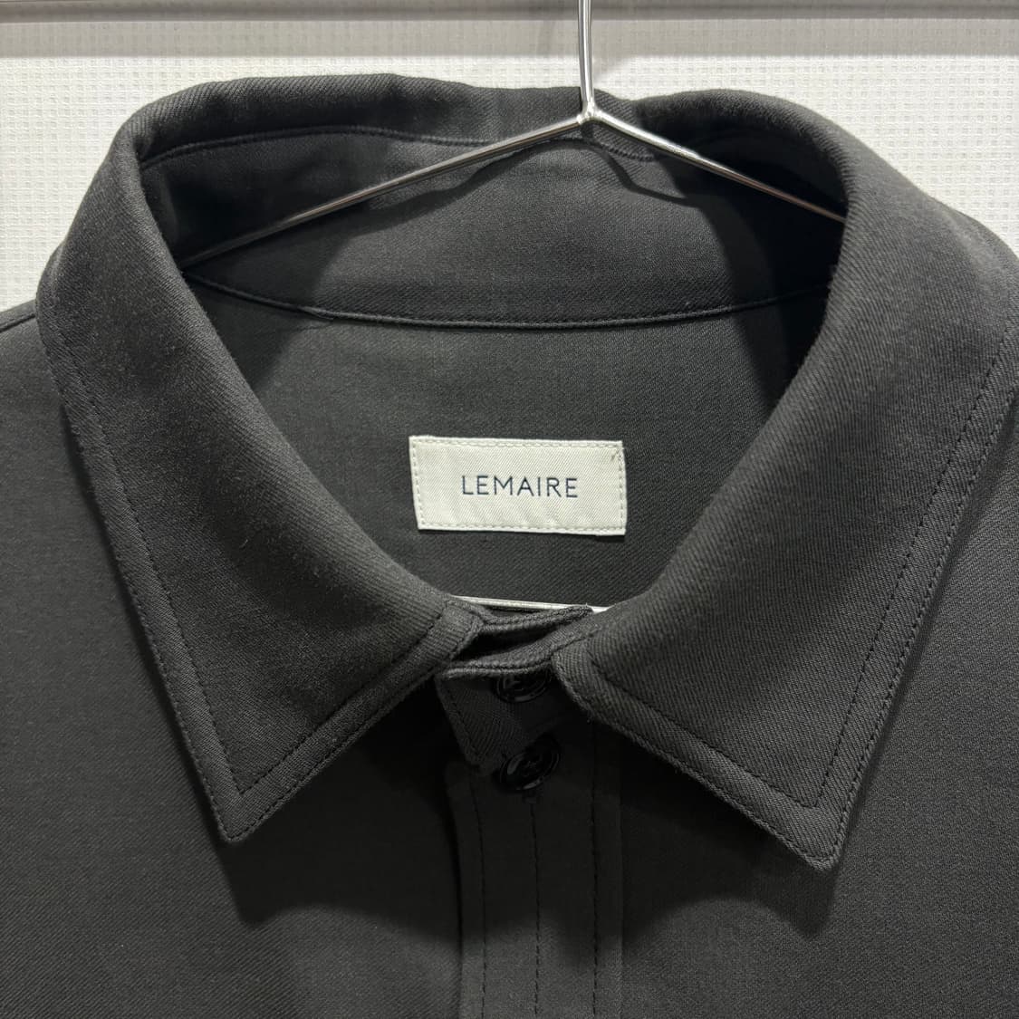 르메르 스트레이트 카라 포켓 셔츠 상품이미지3
