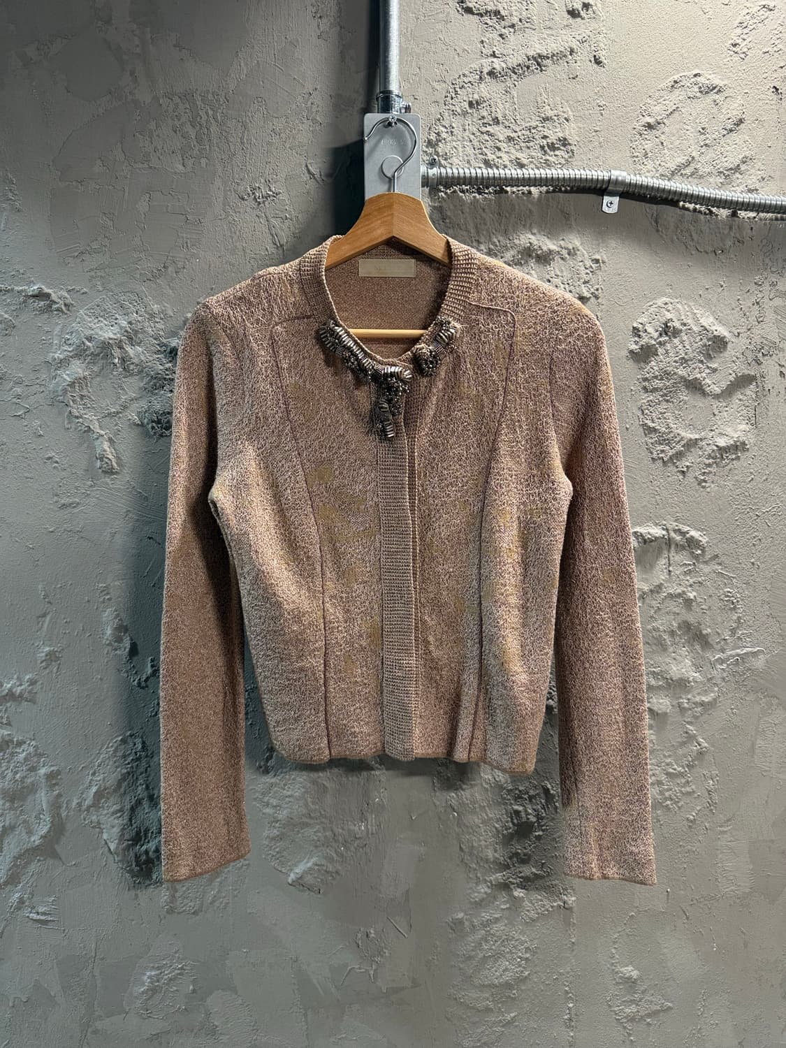 마인 MINE 비즈 넥 디테일 니트 가디건 브라운 F 상품이미지1