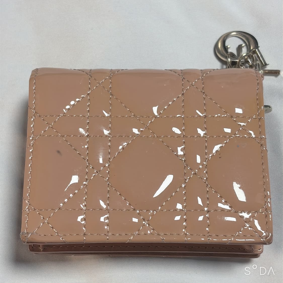 디올 레이디 까나쥬 페이던트 반지갑 상품이미지2