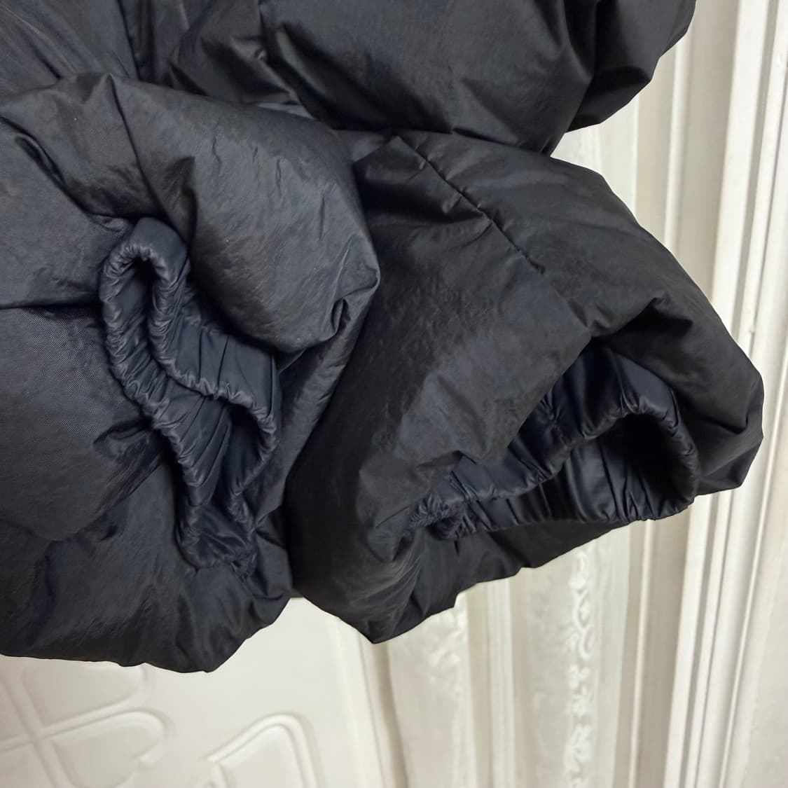 [L] 스톤아일랜드 크링클랩스 논후드 패딩 블랙 25fw 상품이미지7