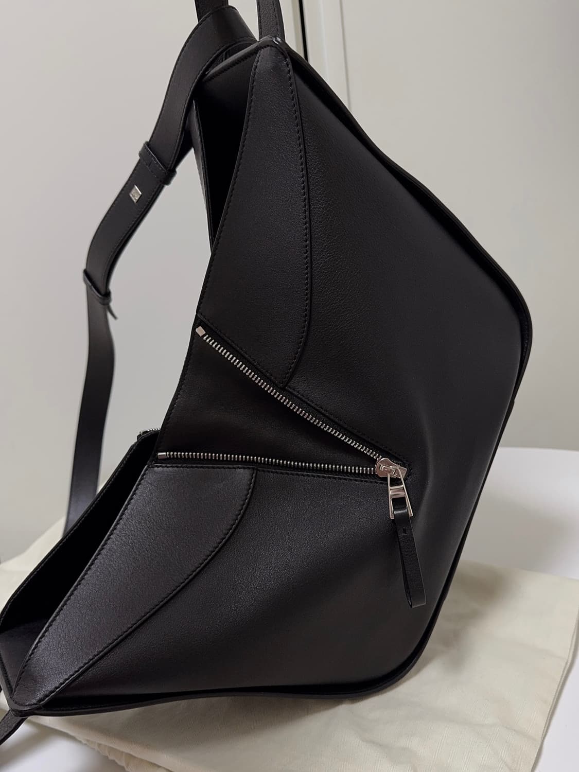 로에베 해먹백 블랙 스몰 상품이미지5