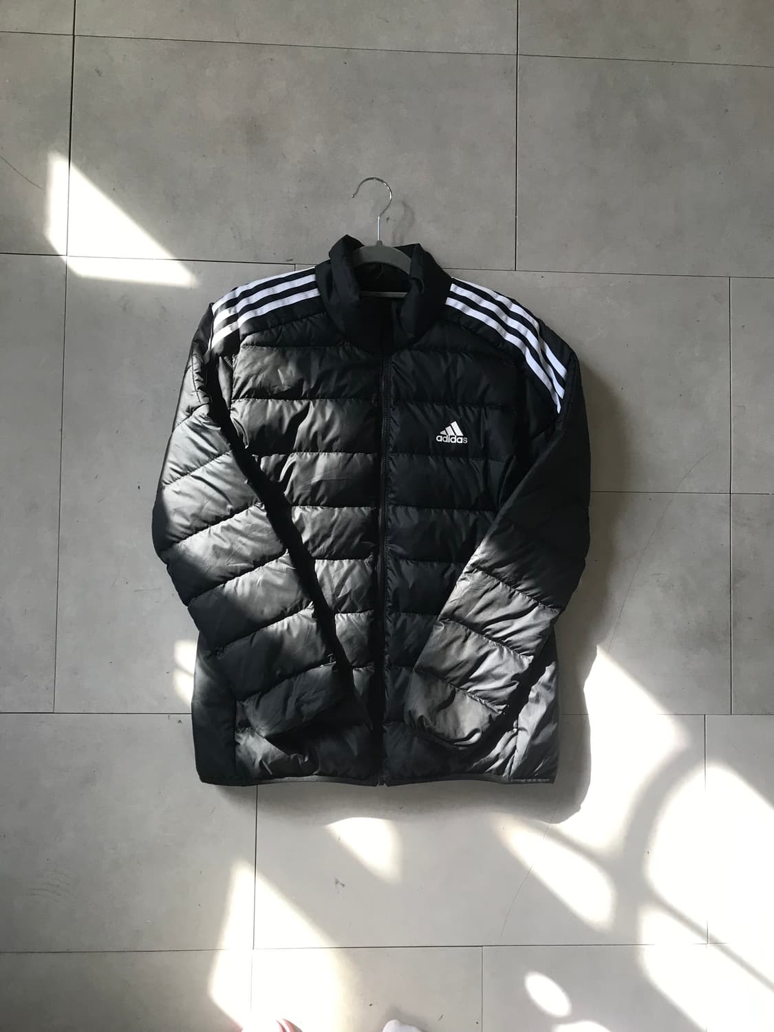 아디다스 검흰 패딩 상품이미지6