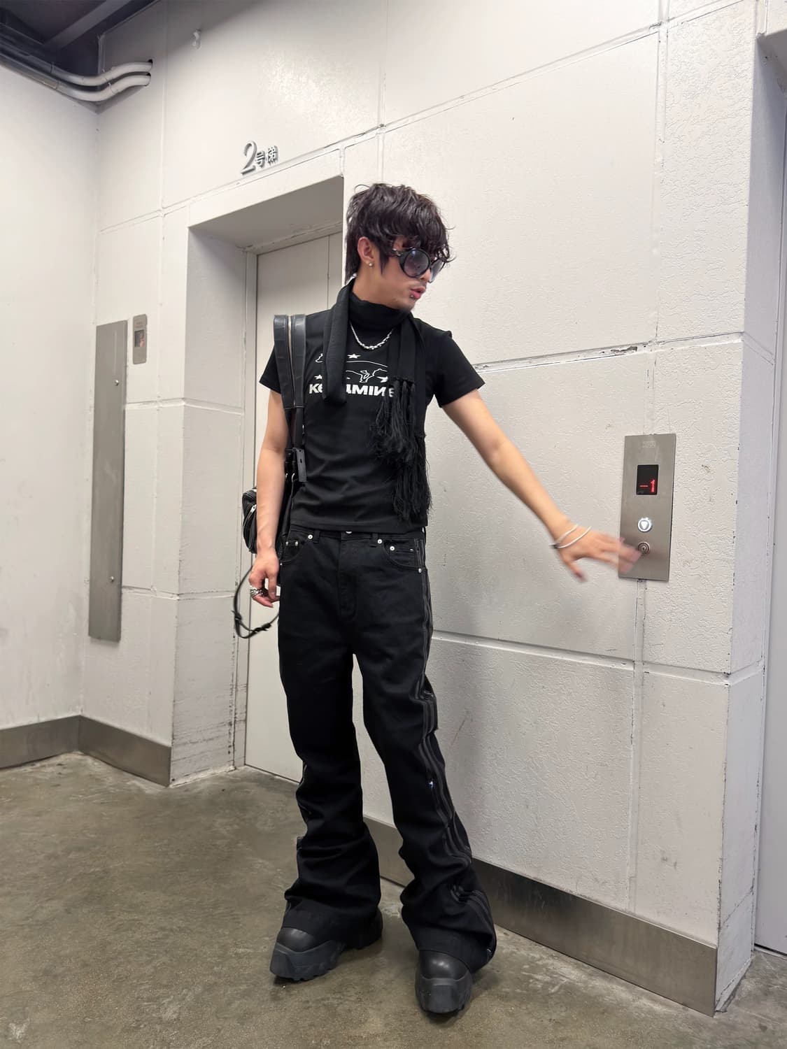Black Venom Coated Bootcut Denim 상품이미지6