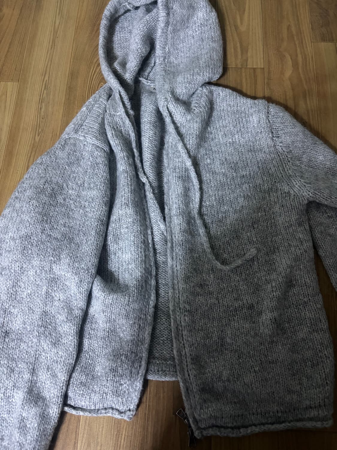 인사일런스우먼 코지니트후드티 상품이미지2