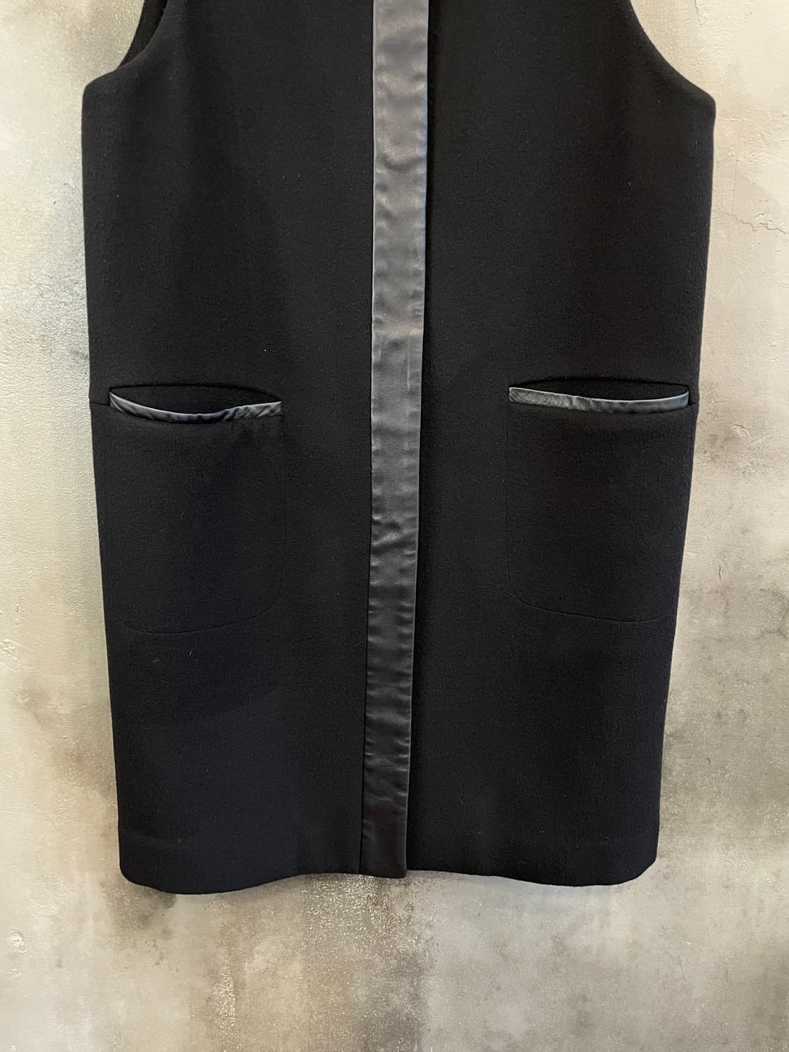 캘빈 클라인 레더 트리밍 울 베스트 상품이미지5