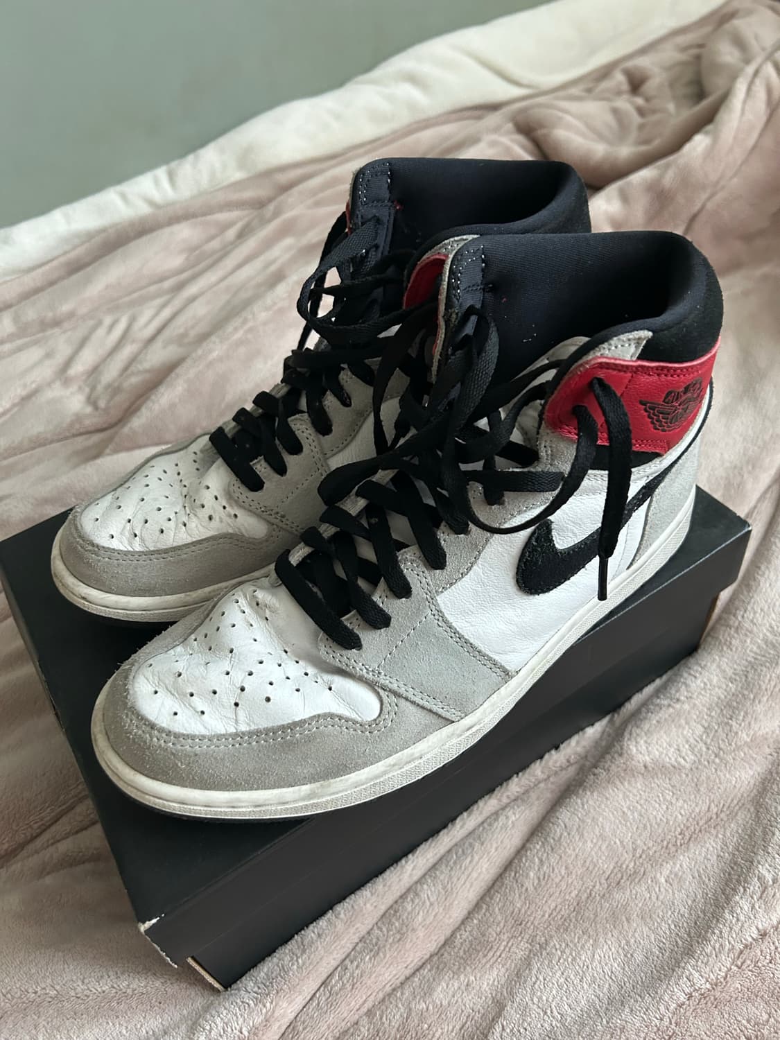 조던 1 레트로 하이  OG 스모크 그레이 상품이미지2