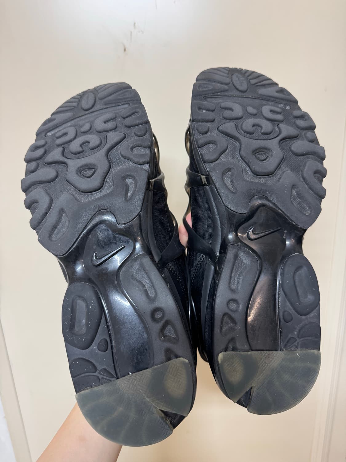 나이키 에어 쿠키니 트리플블랙 280 상품이미지8