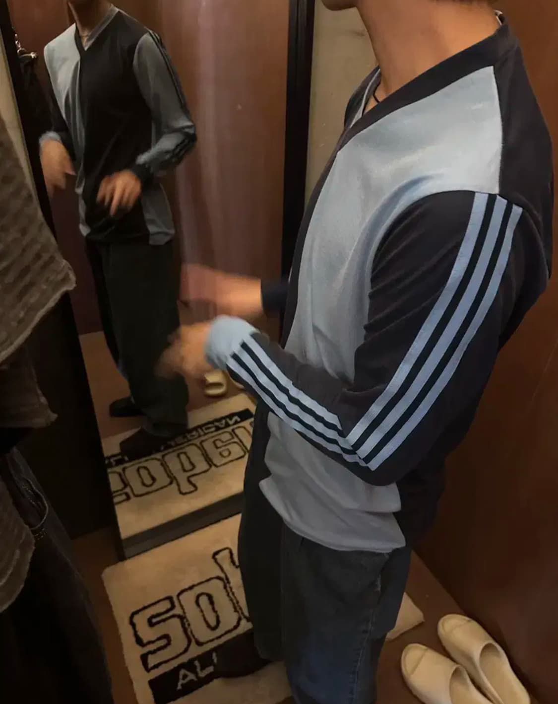 아디다스 브이넥 상품이미지4