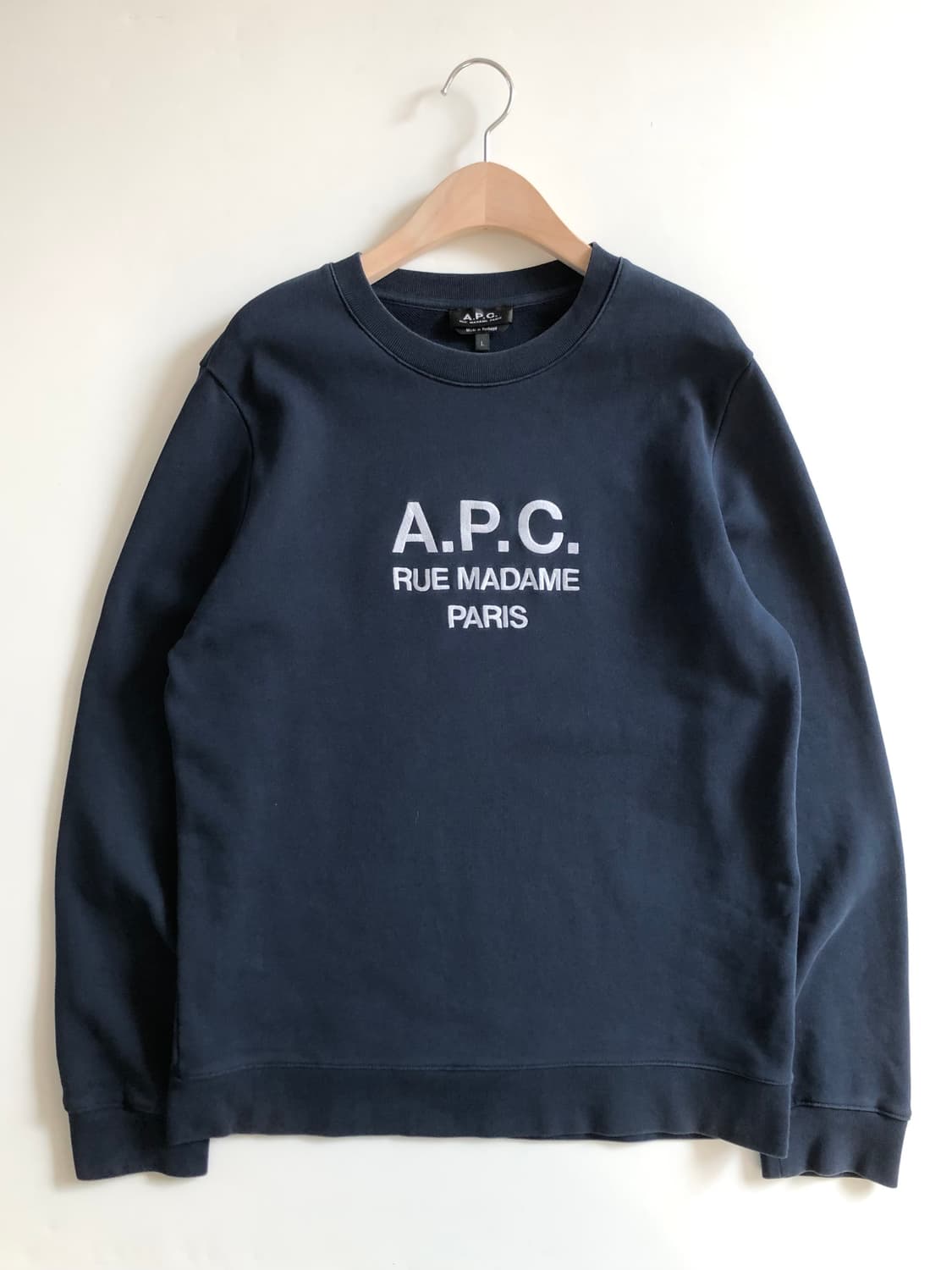 A.P.C 아페쎄 네이비컬러 로고 맨투맨 상품이미지3
