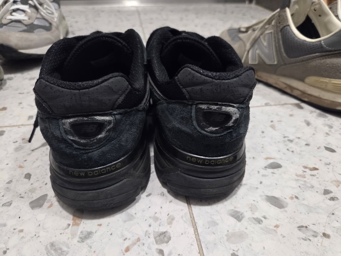 뉴발란스 990 올블랙 스니커즈 290mm 상품이미지3