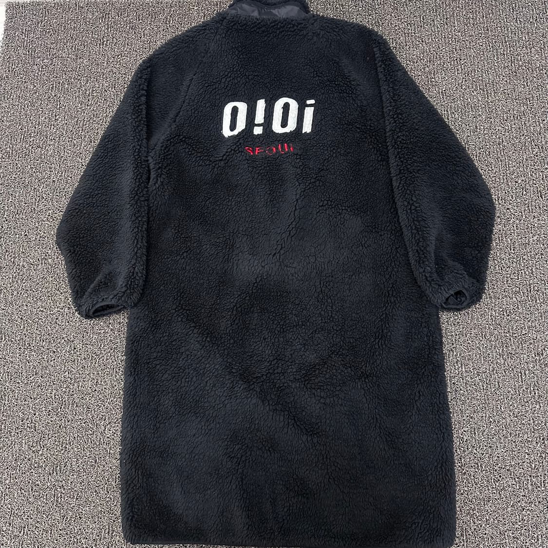 OiOi Seoul 오아이오아이 서울 뽀글이 털 롱 집업 블랙 L 상품이미지4