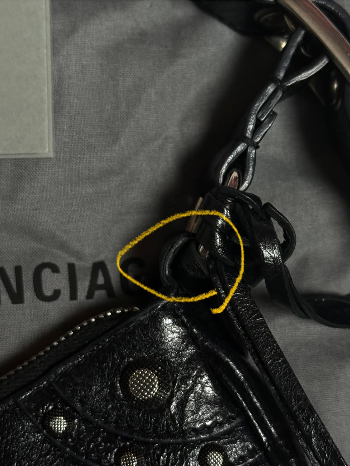 발렌시아가 램스킨 르카골 xs 블랙 상품이미지3
