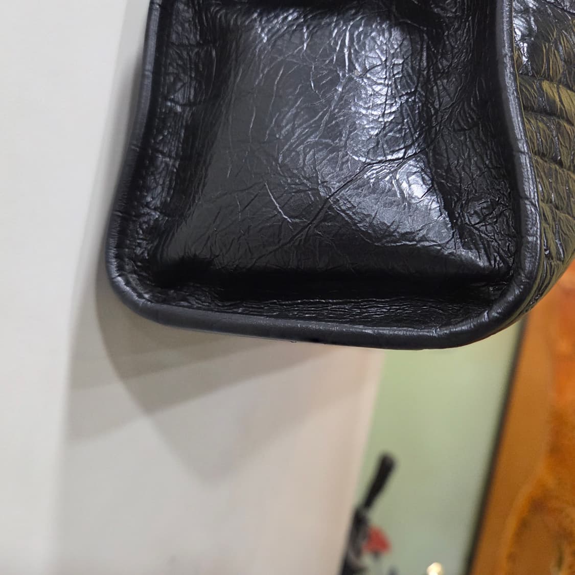 생로랑 니키 숄더백 상품이미지3