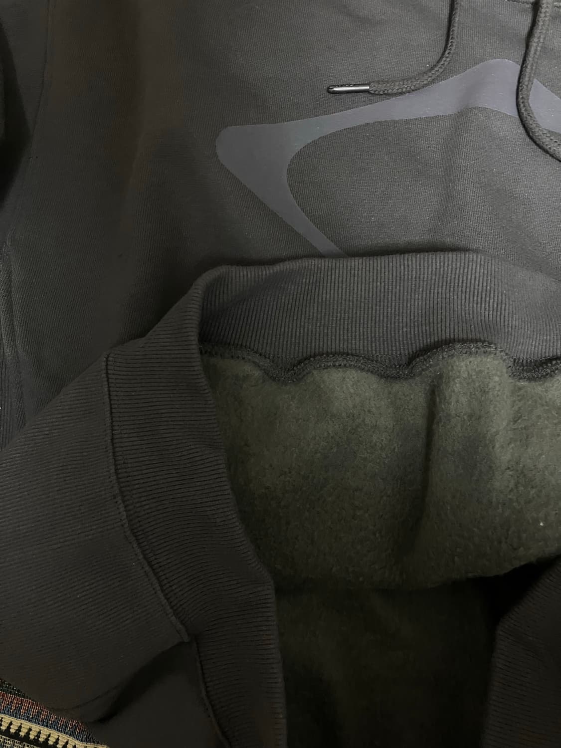 미스치프 롬버스 후디 챠콜 M 새상품 상품이미지5