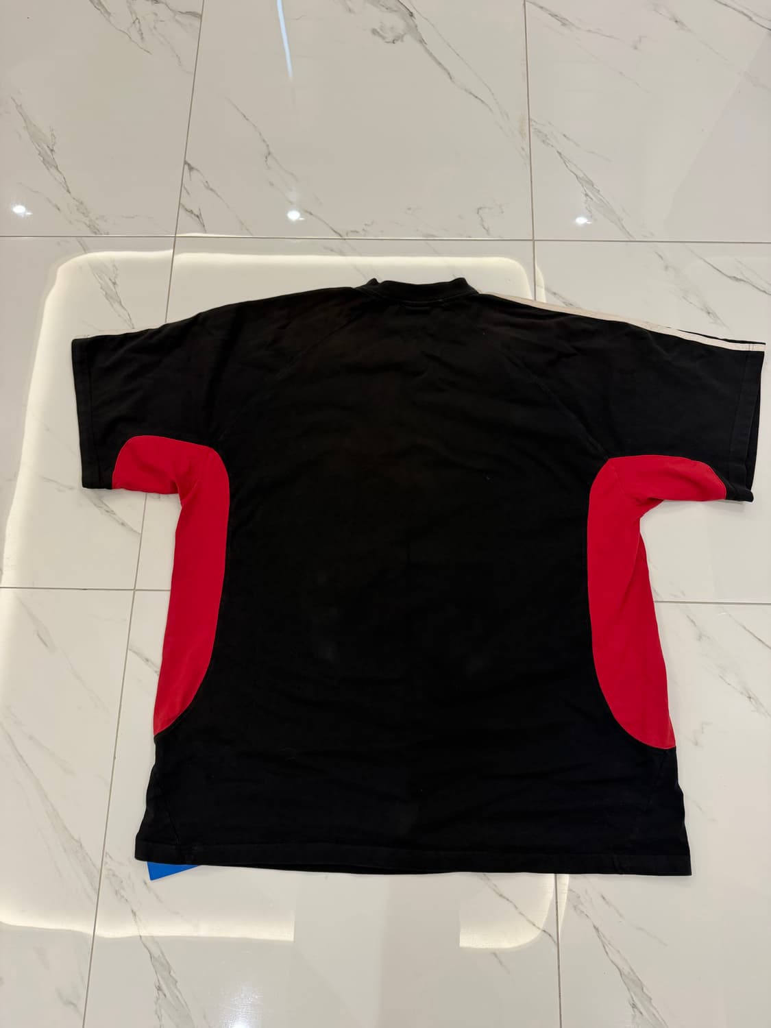 발렌시아가 아디다스 트랙 빨검 오버핏 티셔츠 상품이미지6