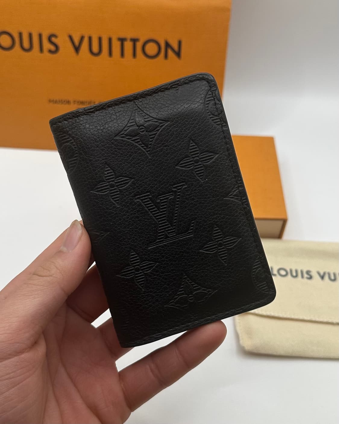 루이비통 쉐도우 오거나이저 상품이미지1