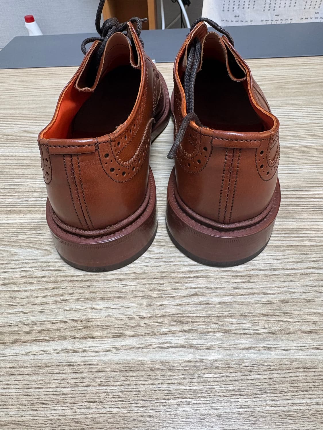 새상품 트리커즈 버튼 여성 6.5uk 마룬 상품이미지4