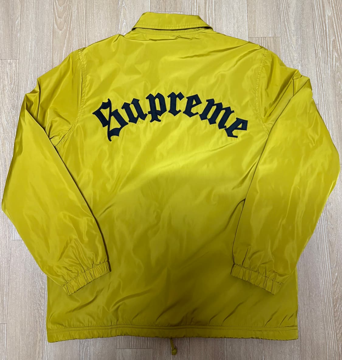 [M] 슈프림 올드잉글리쉬 코치자켓 머스타드 상품이미지1