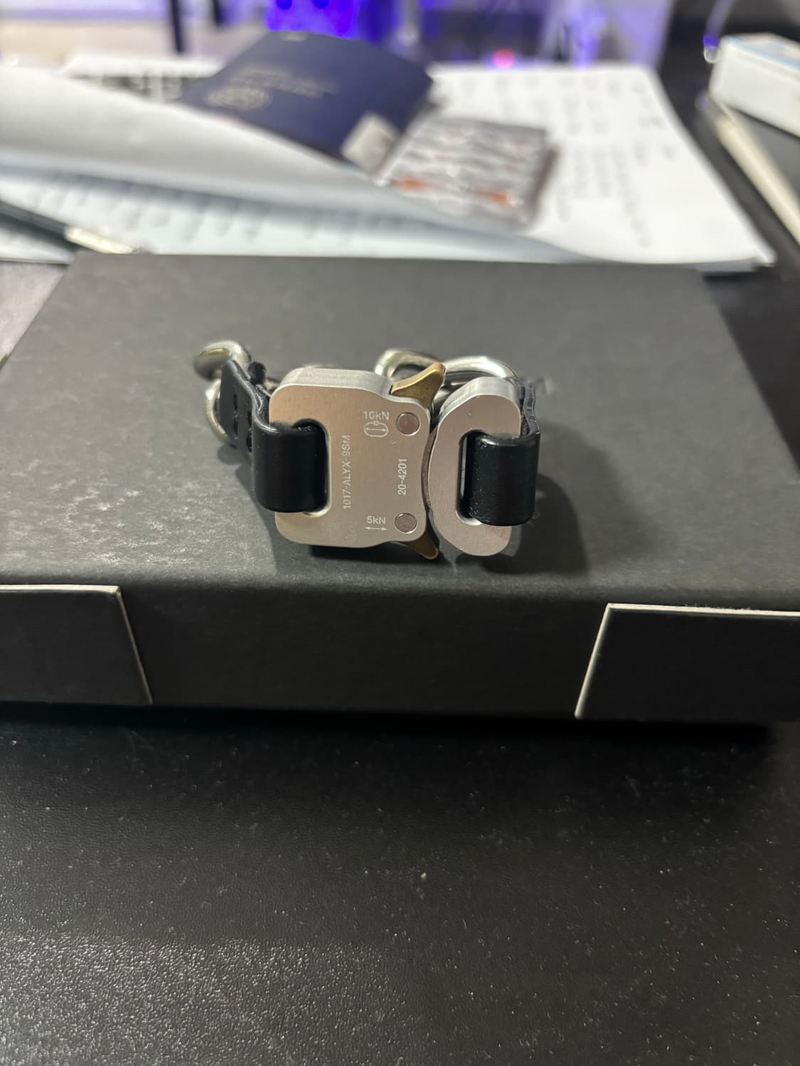 알릭스 롤러코스터 버클 팔찌 상품이미지1