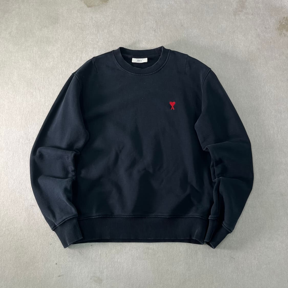 100 아미 22ss 스몰로고 맨투맨 상품이미지1