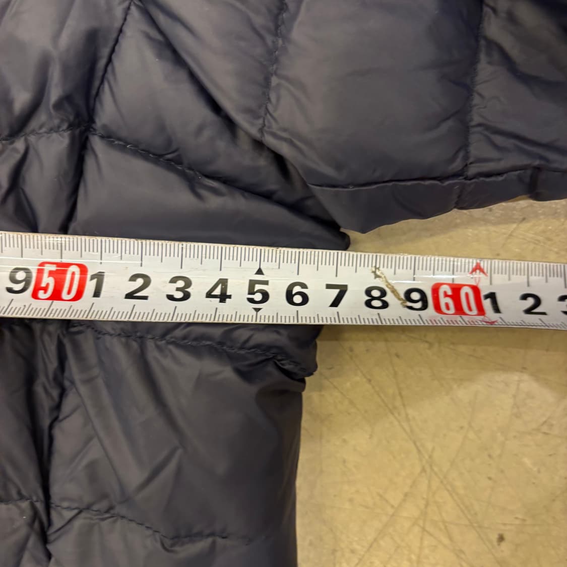 빈티지 네이비 후드 경량패딩 상품이미지4