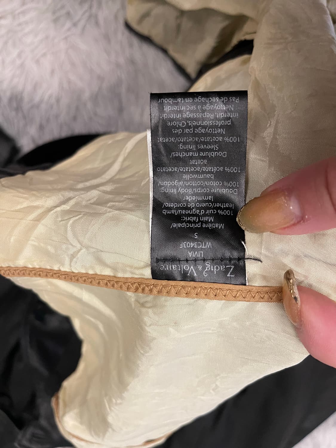 쟈딕앤볼테르 블랙 양가죽 트렌치코트 상품이미지4