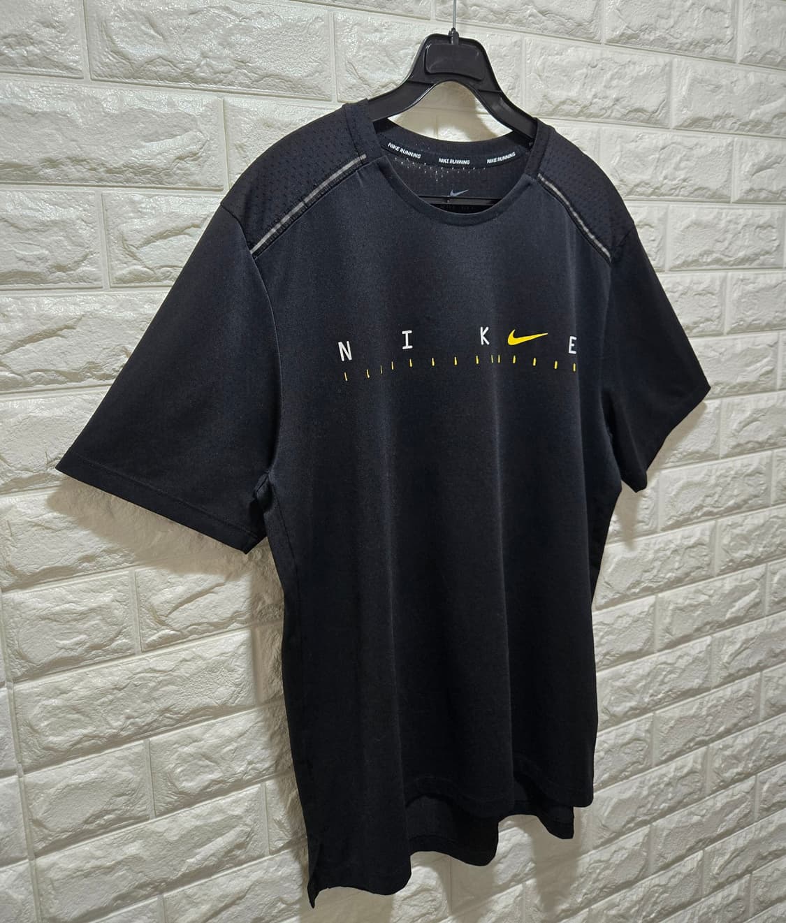 나이키 러닝 드라이핏 반팔티 XL  상품이미지2
