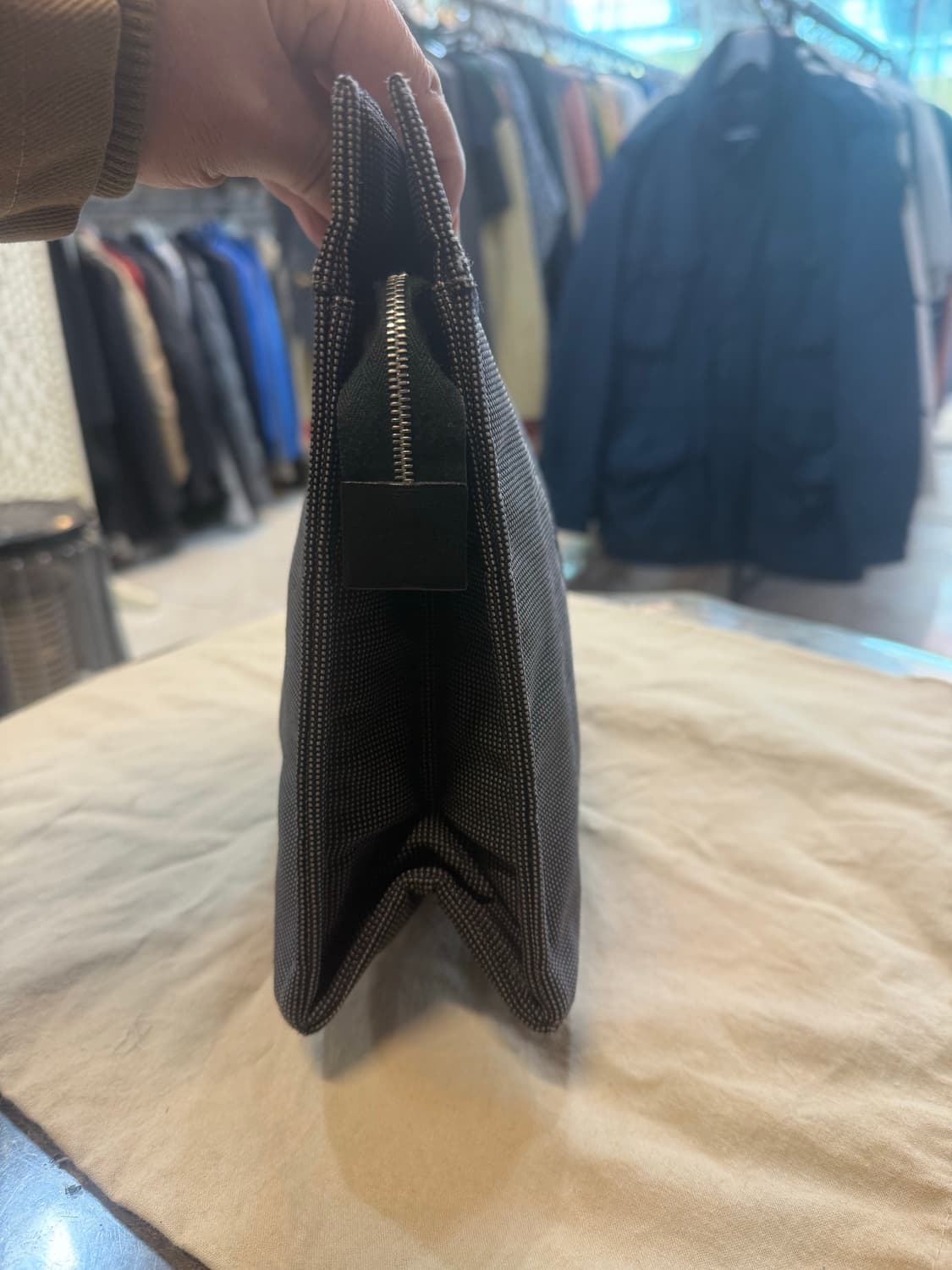 정품 에르메스 후루토 클러치 팝니다 상품이미지5