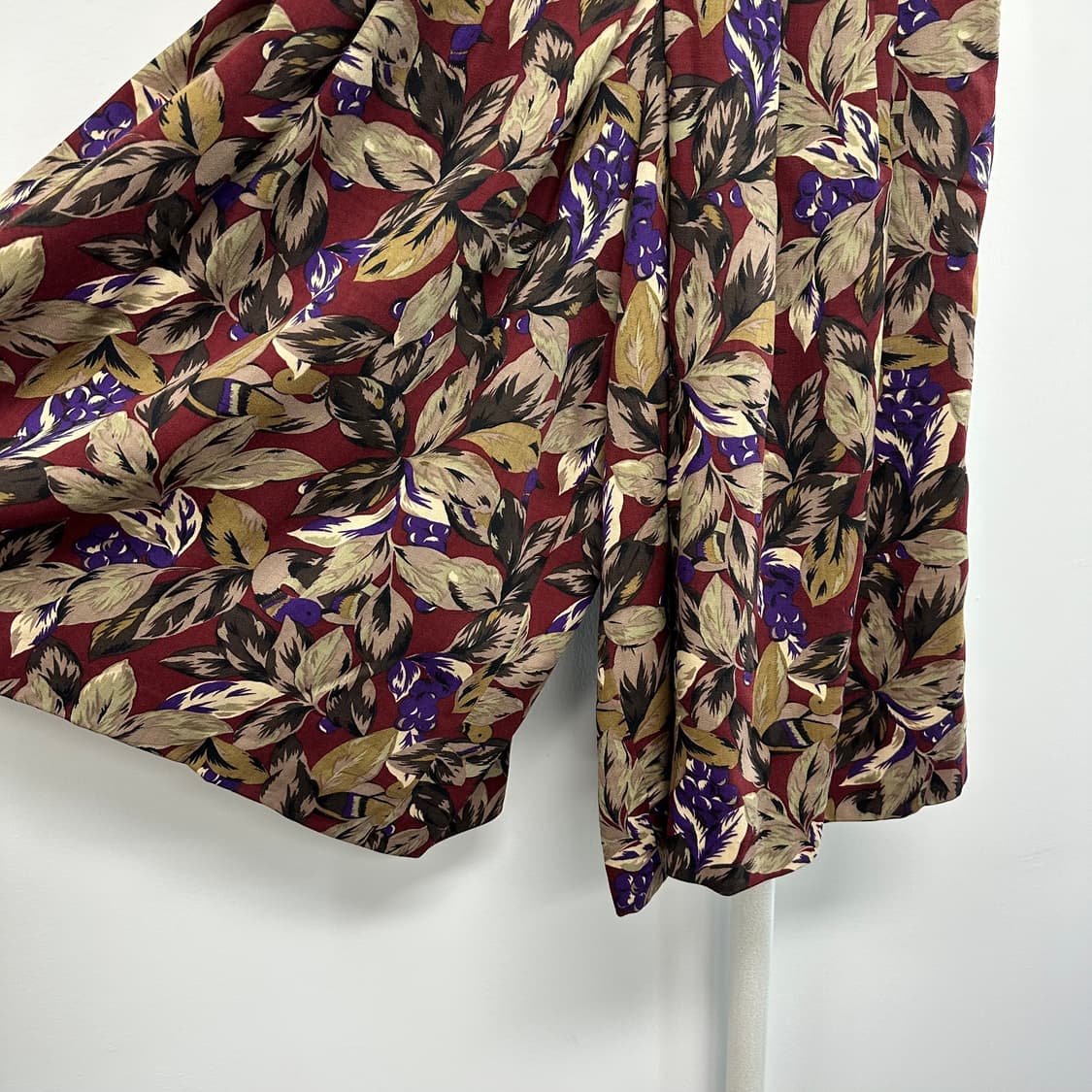 닥스 80s 플라워 플리츠 와이드 팬츠 상품이미지4