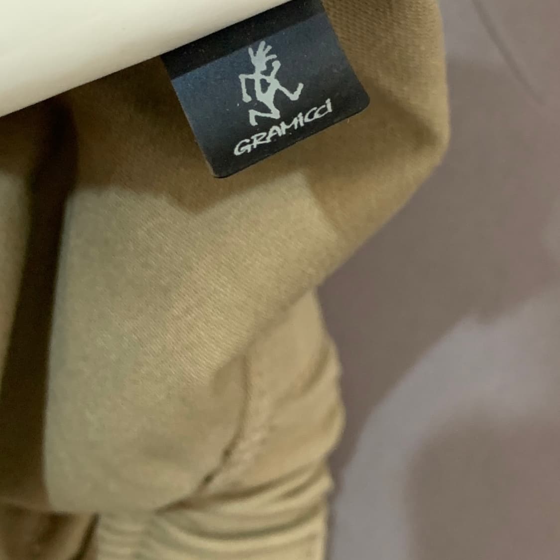 M 그라미치 백 새틴 루즈 테이퍼드 벨티드 팬츠 바지 상품이미지9