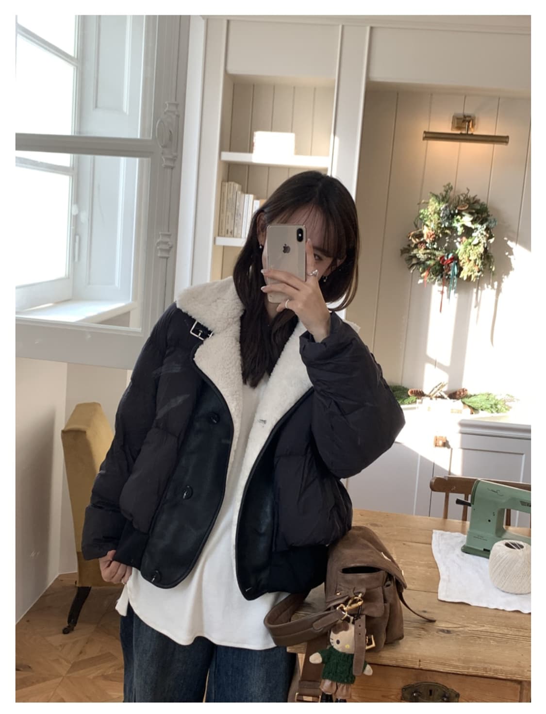 쏭라벨 무스탕 하이넥 덕다운 패딩 블랙 상품이미지3