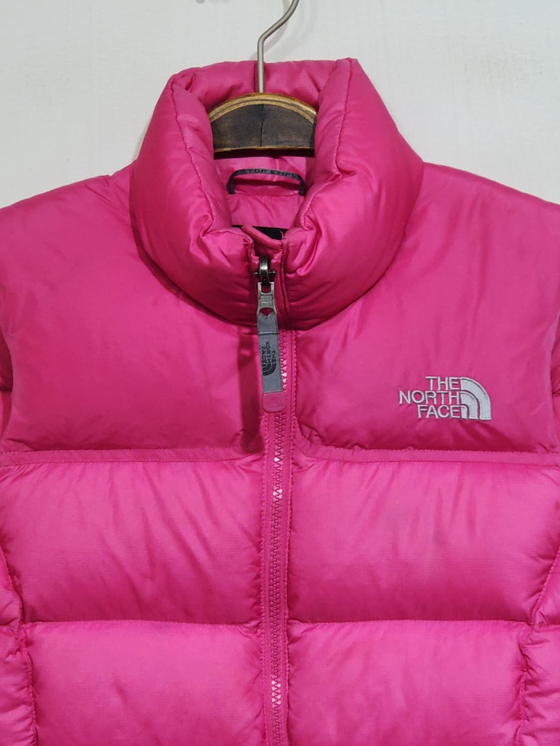 (S) 노스페이스 눕시 패딩조끼 핑크 700 거위털 구스다운 베스트  상품이미지2