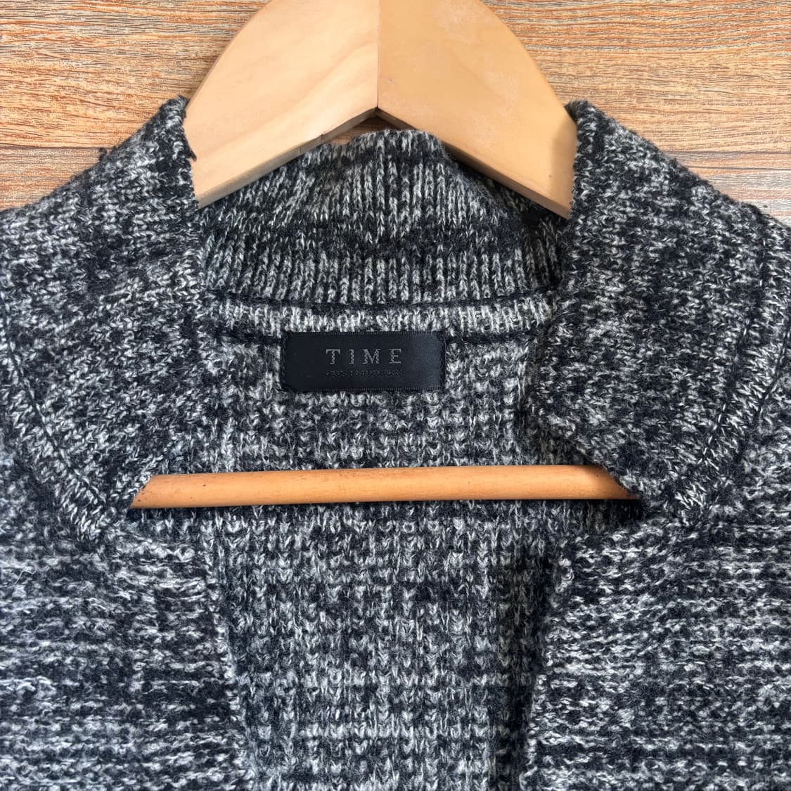 타임 니트 가디건 95 100 그레이 입체적인 디테일 실루엣 상품이미지3