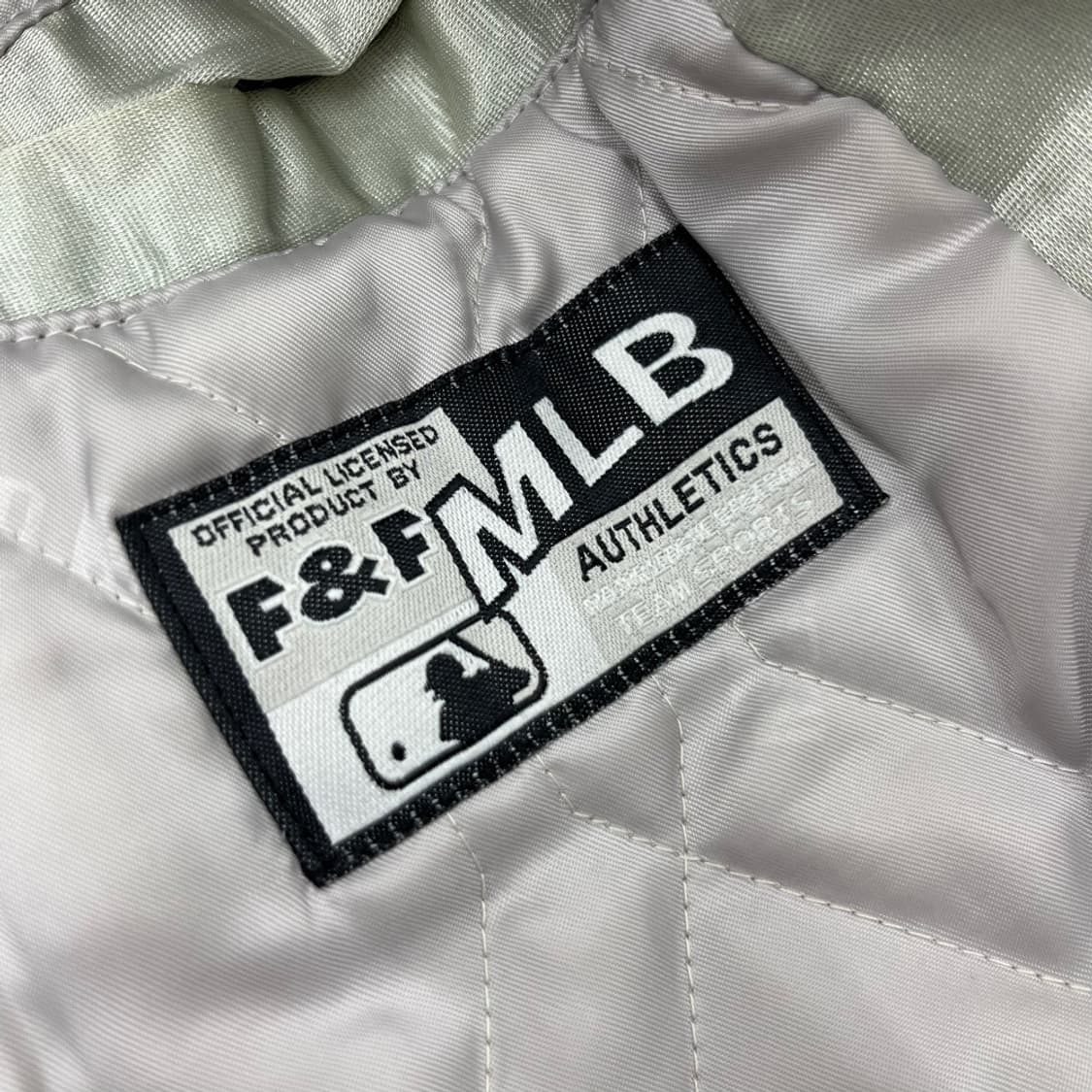 00s 빈티지 월드와이드 스포츠 화이트삭스 새틴 바시티 상품이미지8