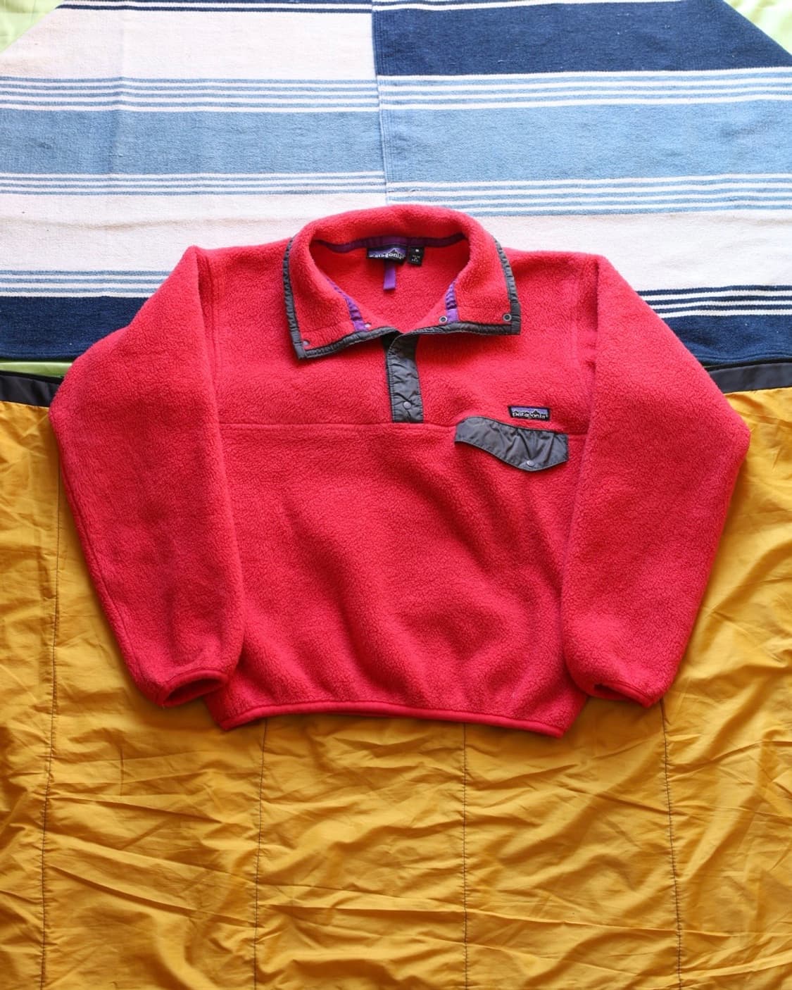 파타고니아 신칠라 90s 스냅티 플리스 (fire red) 상품이미지1