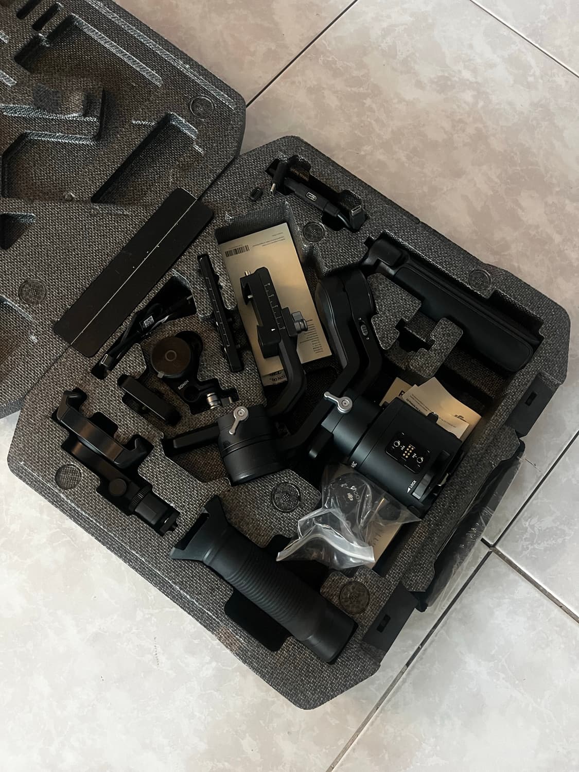 DJI Ronin-SC 짐벌 신품급 풀구성 판매 상품이미지3