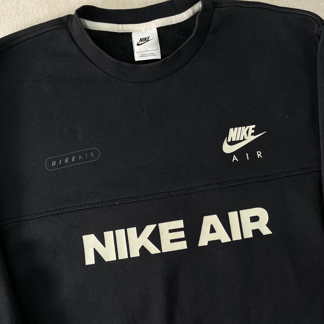 100 나이키 에어 브러시드 백로고 맨투맨 상품이미지3