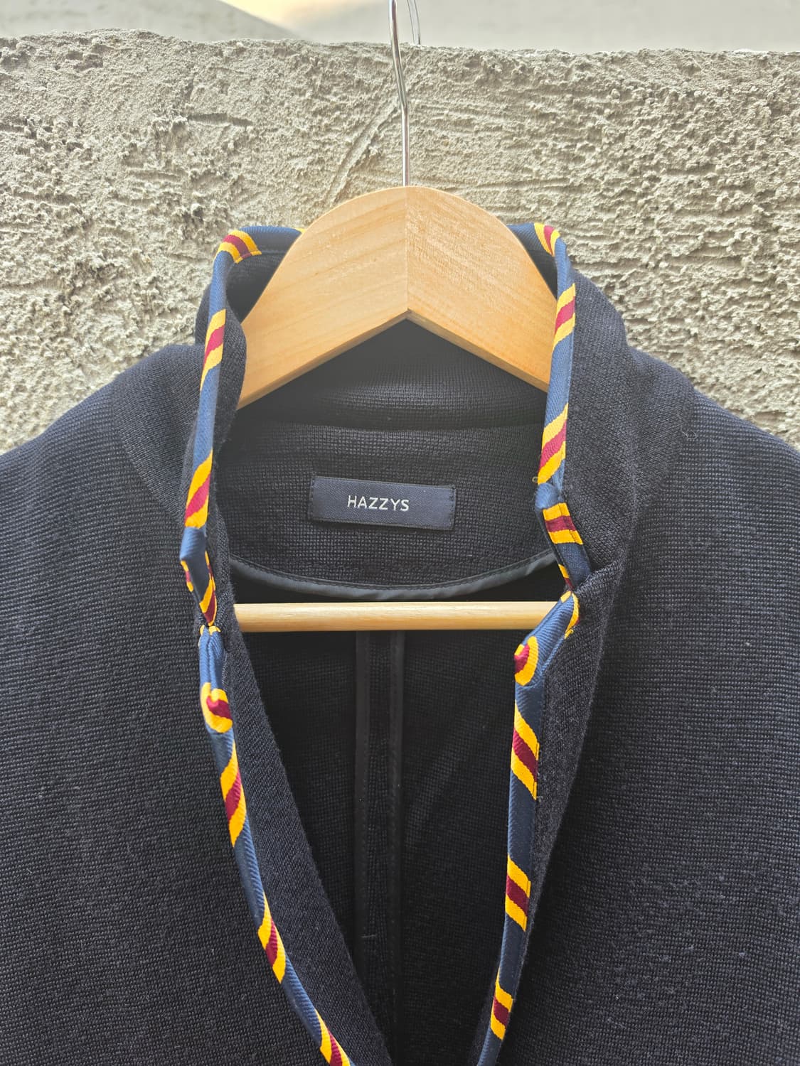 #헤지스(HAZZYS)의 네이비 컬러 카라 가디건 상품이미지8