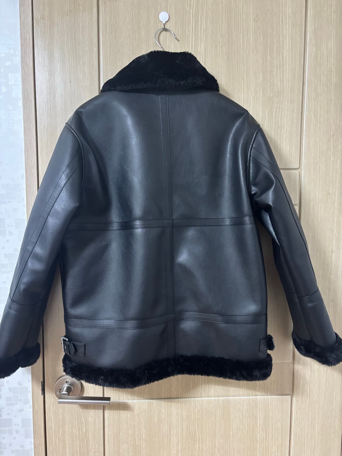 도프제이슨  블랙 무스탕 퍼 자켓 상품이미지4