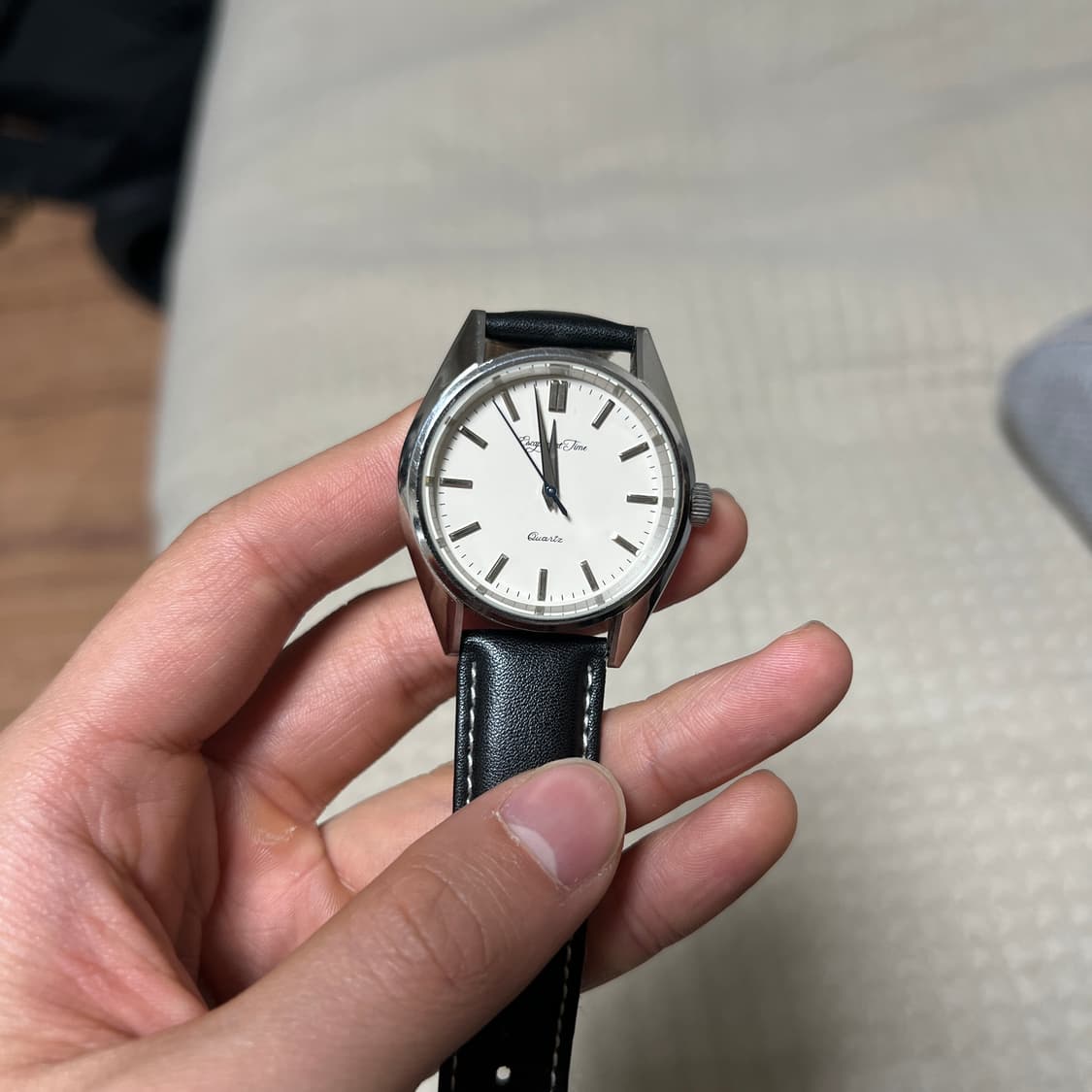 드레스워치 빈티지 크림 쿼츠 시계 상품이미지3