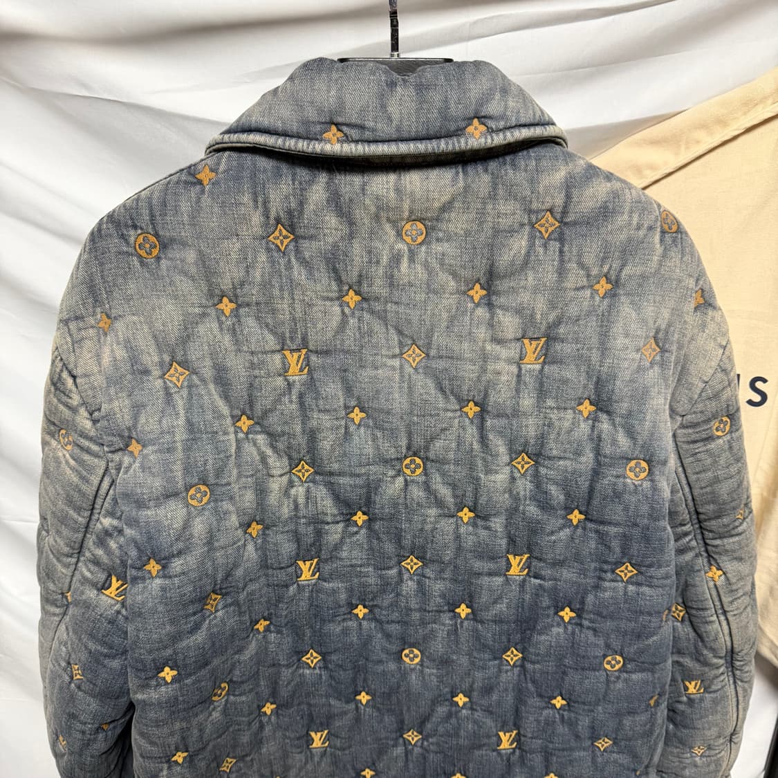 [S+급/2XL] 루이비통 패디드 데님 모노그램 패딩자켓 상품이미지5
