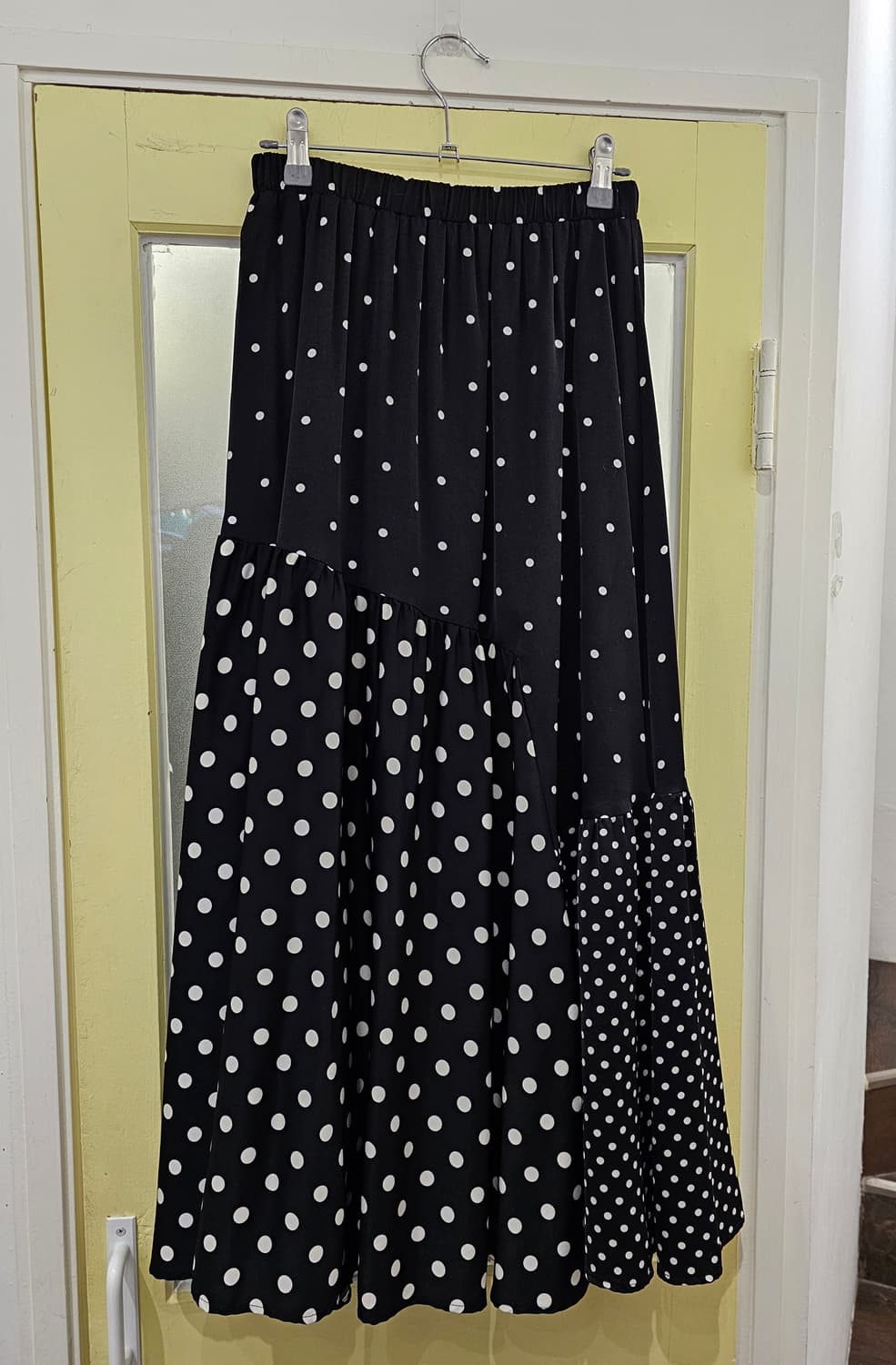 Beardsley 도트 밴딩 절개 롱스커트 상품이미지1