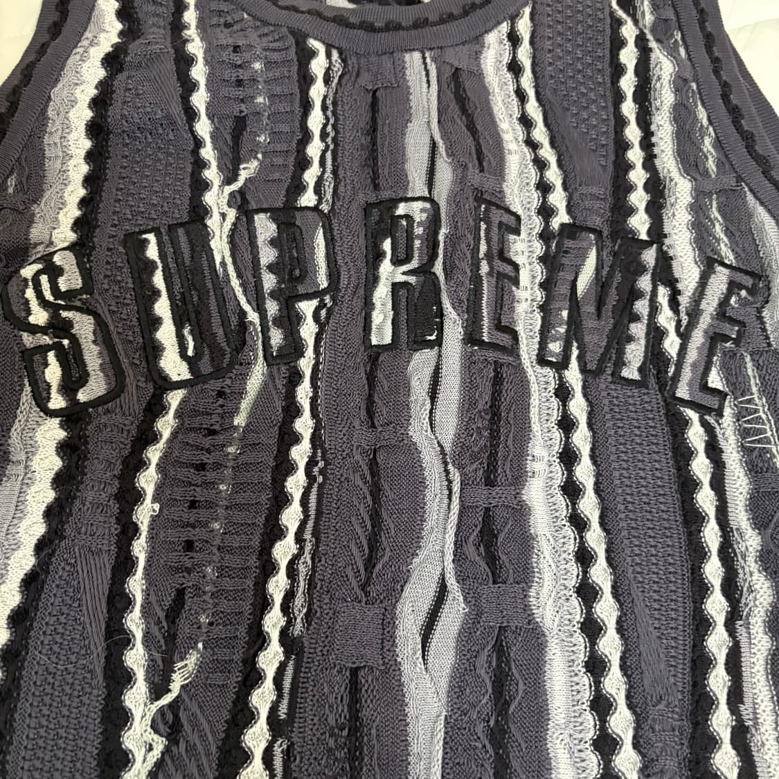 슈프림 쿠지 콜라보 니트 져지 상품이미지2